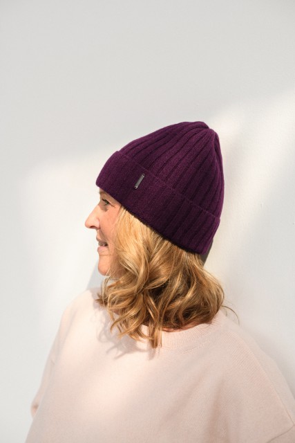 Barolo - Dámska vlnená čiapka, 90% merino vlny