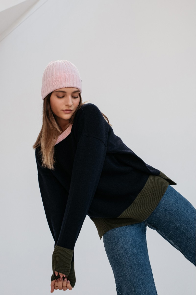 Barolo - Dámska vlnená čiapka, 90% merino vlny