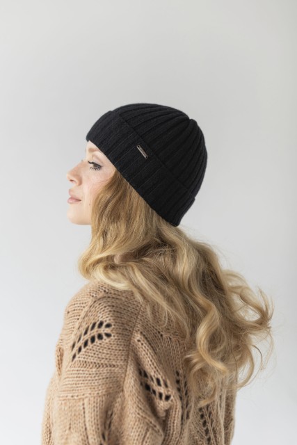 Barolo - Dámska vlnená čiapka, 90% merino vlny