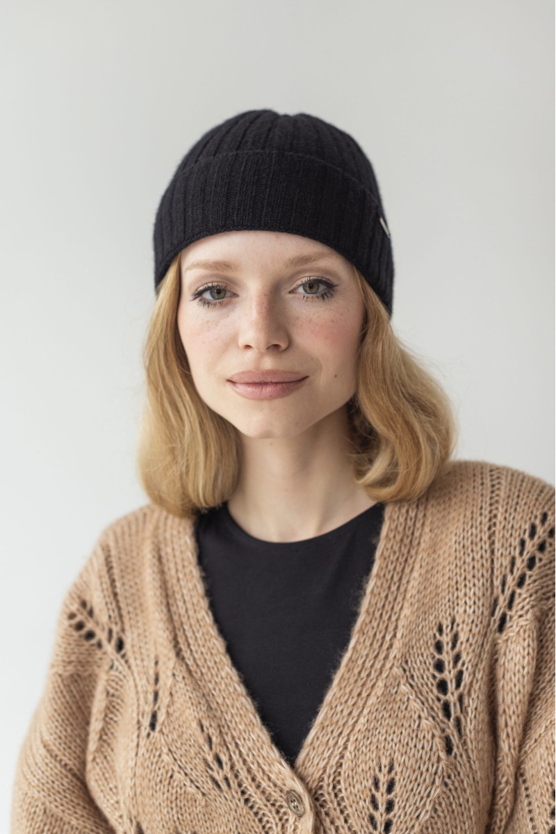 Barolo - Dámska vlnená čiapka, 90% merino vlny